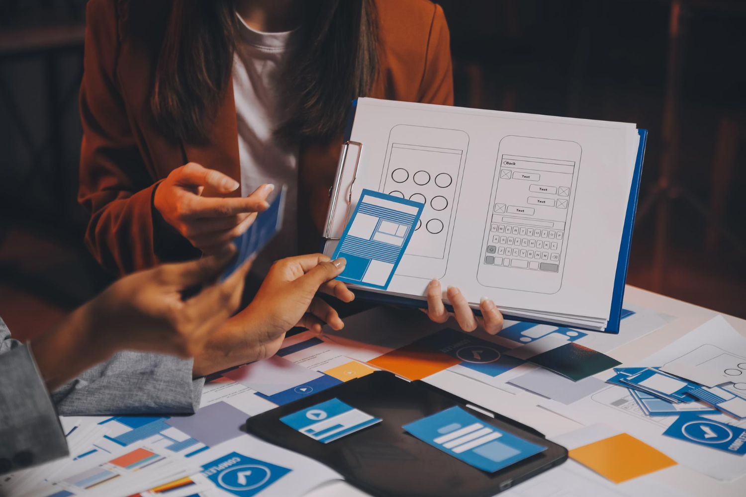 Graphics & UI/UX Designing